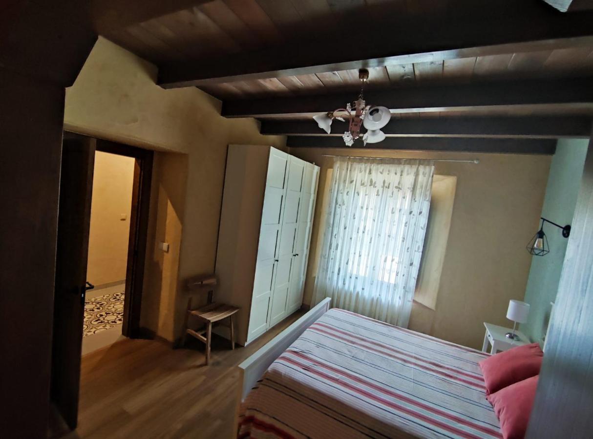 Casa Rural Oliver Y Nadia Rodilana Bagian luar foto